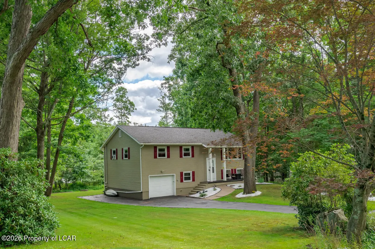 4 Mystic Drive, Mountain Top - 4 bed - 3 bath - 2,023 SF