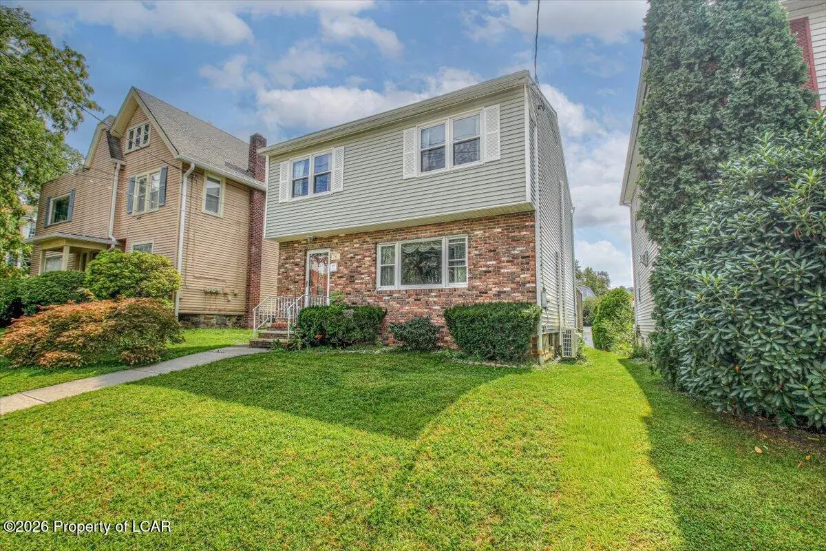 295 Rutter Avenue, Kingston - 3 bed - 2 bath - 1,928 SF