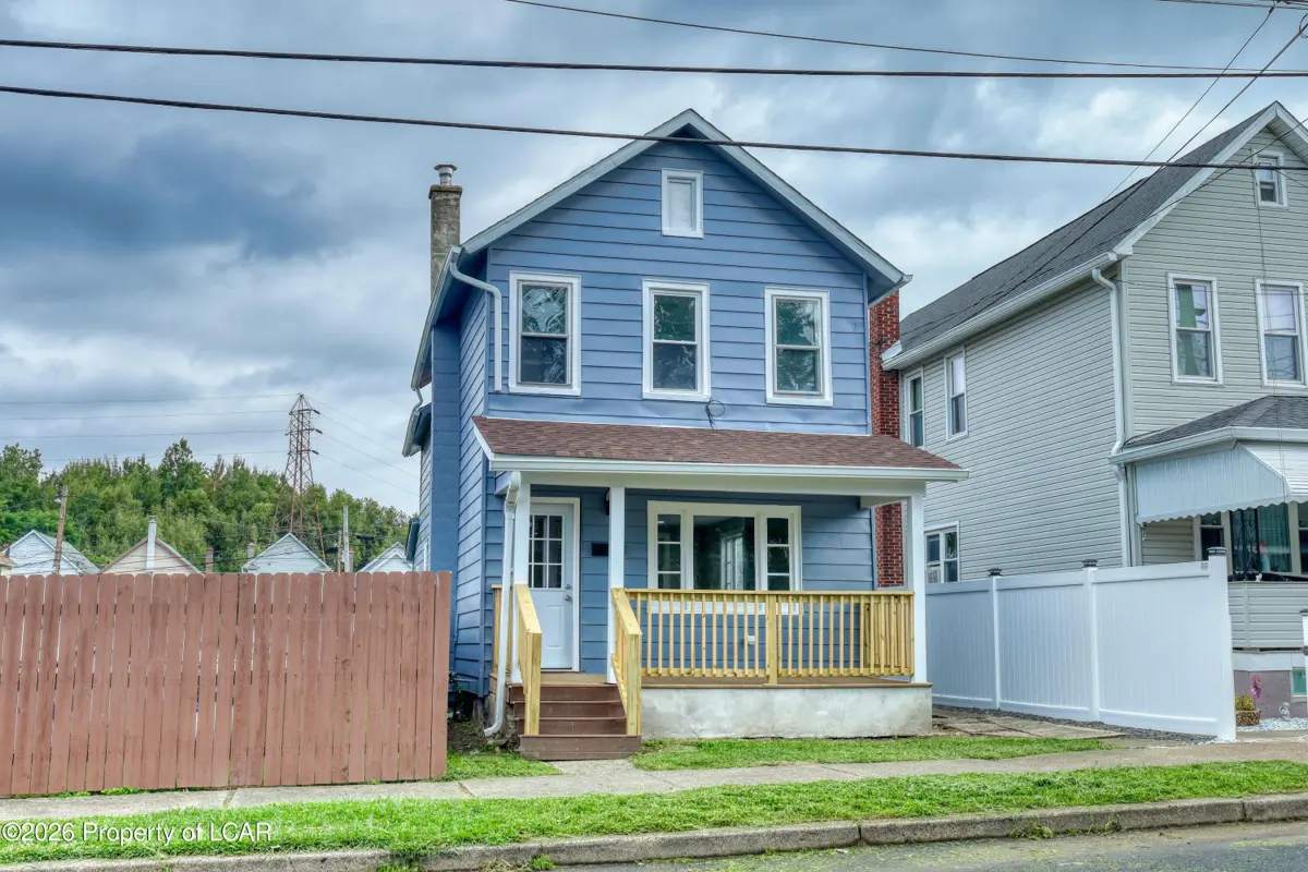 192 Gardner Avenue, Wilkes-Barre - 3 bed - 1 bath - 1,400 SF
