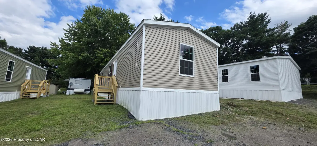 102 E Mountain Ridge MHP, Wilkes-Barre - 2 bed - 2 bath - 960 SF