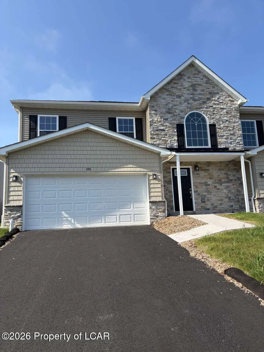 376 Colonels Road, Hanover - 4 bed - 3 bath - 2,200 SF