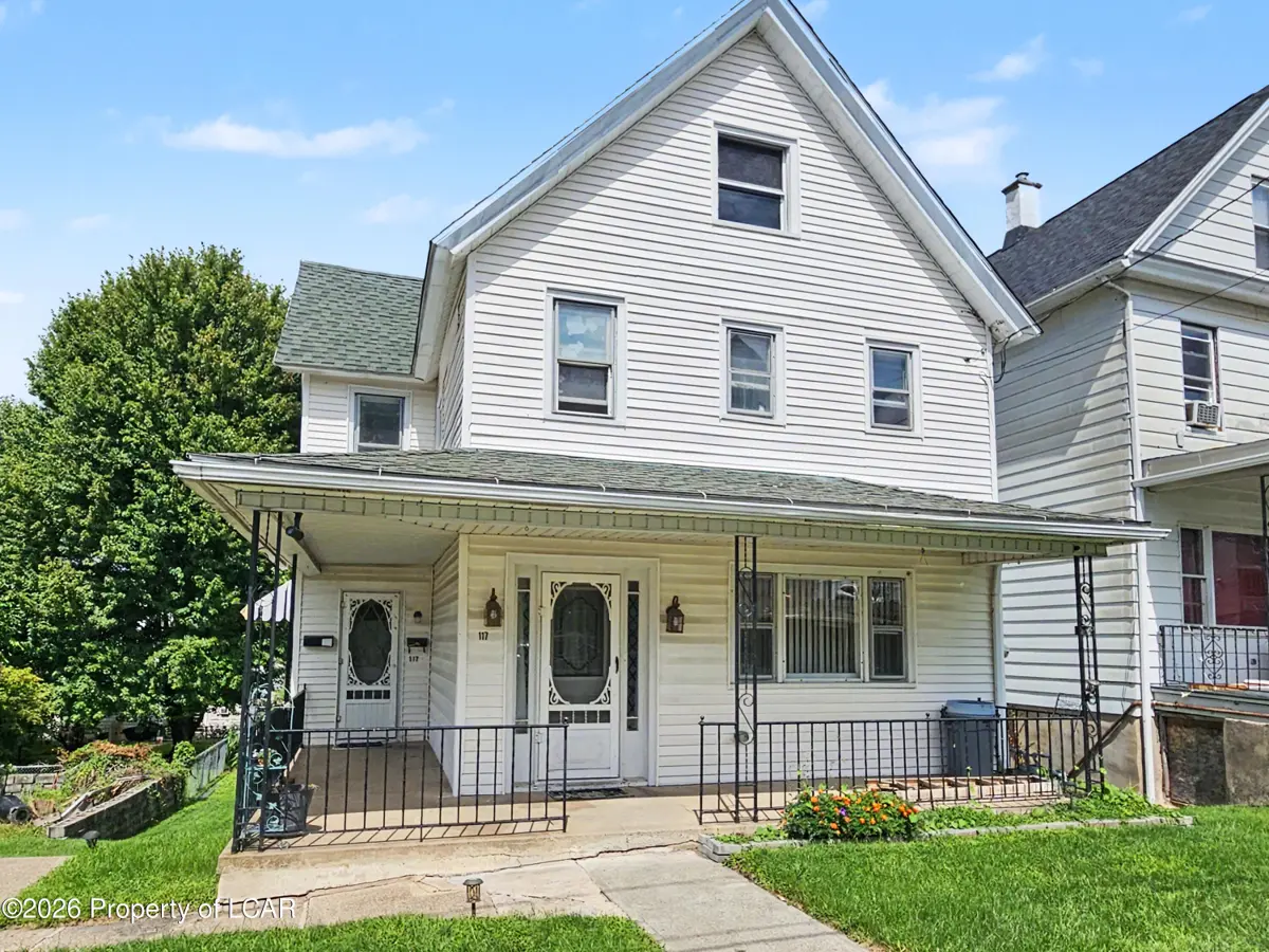 117 E Elm Street, Dunmore - 4 bed - 3 bath - 1,574 SF