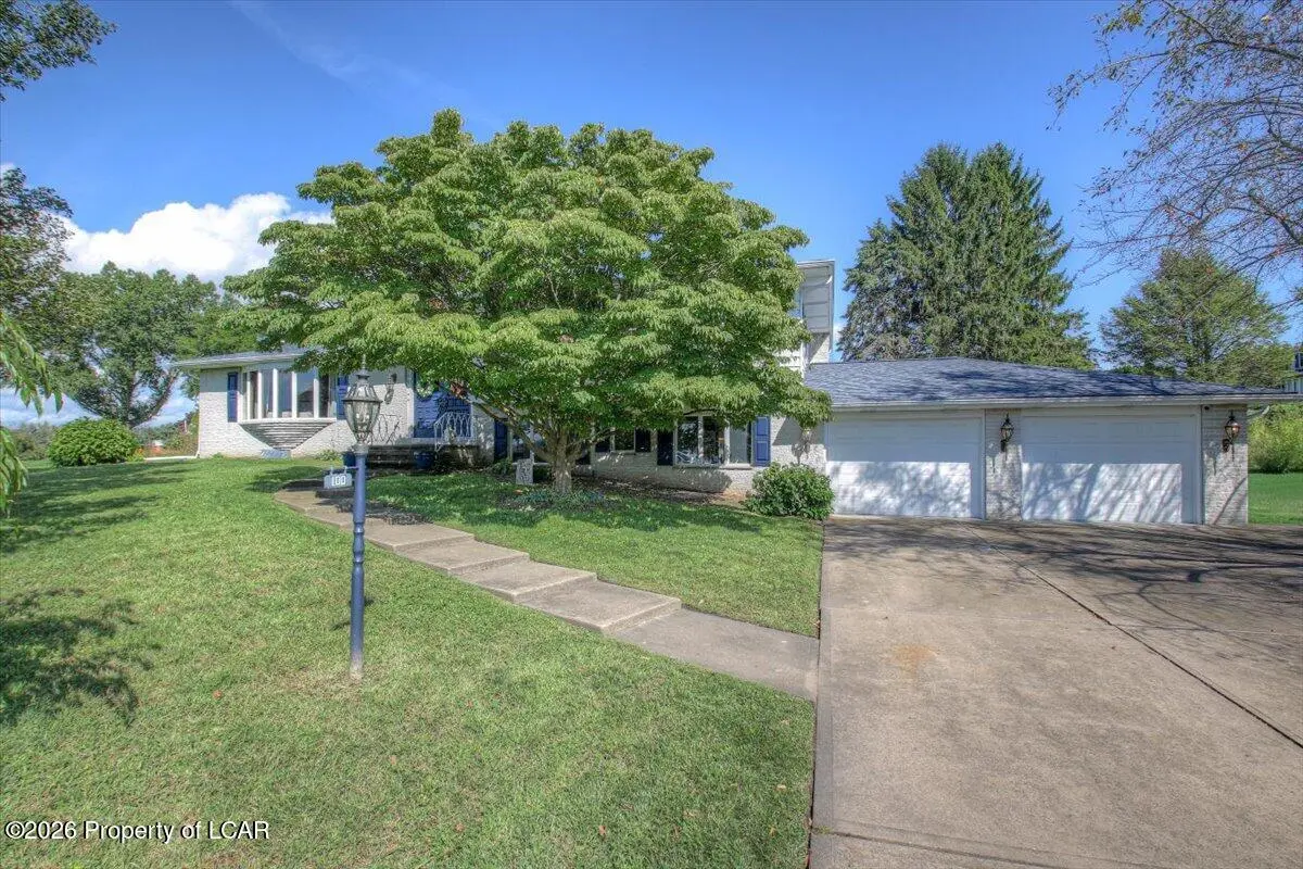 100 S Highland Drive, Jenkins Township - 4 bed - 3 bath - 3,223 SF