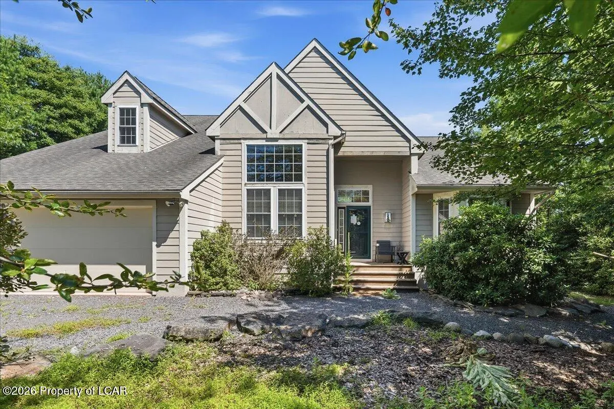133 Conifer Lane, Pocono Pines - 3 bed - 4 bath - 3,578 SF