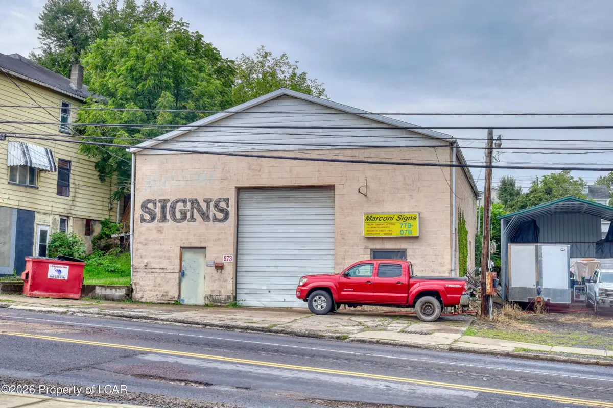 573 E Main Street, Plymouth - 1 bath - 2,625 SF