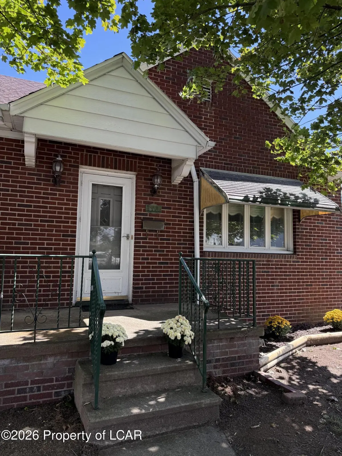 613 N Broad Street, West Hazleton - 3 bed - 1 bath - 1,872 SF