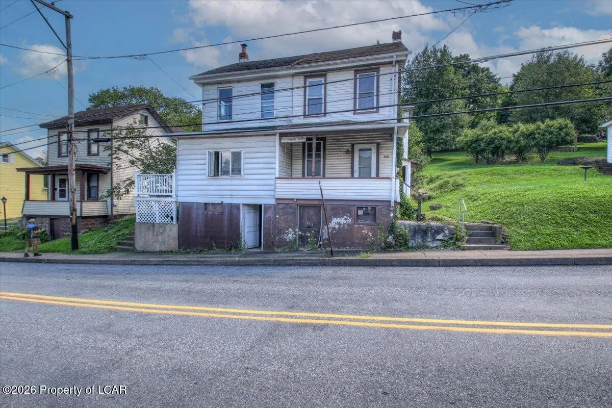 223 Hudsondale Street, Weatherly - 3 bed - 1 bath - 1,864 SF
