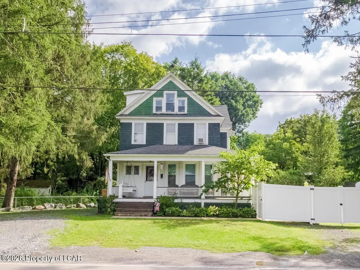 207 N Main Street, Shavertown - 4 bed - 2 bath - 2,135 SF