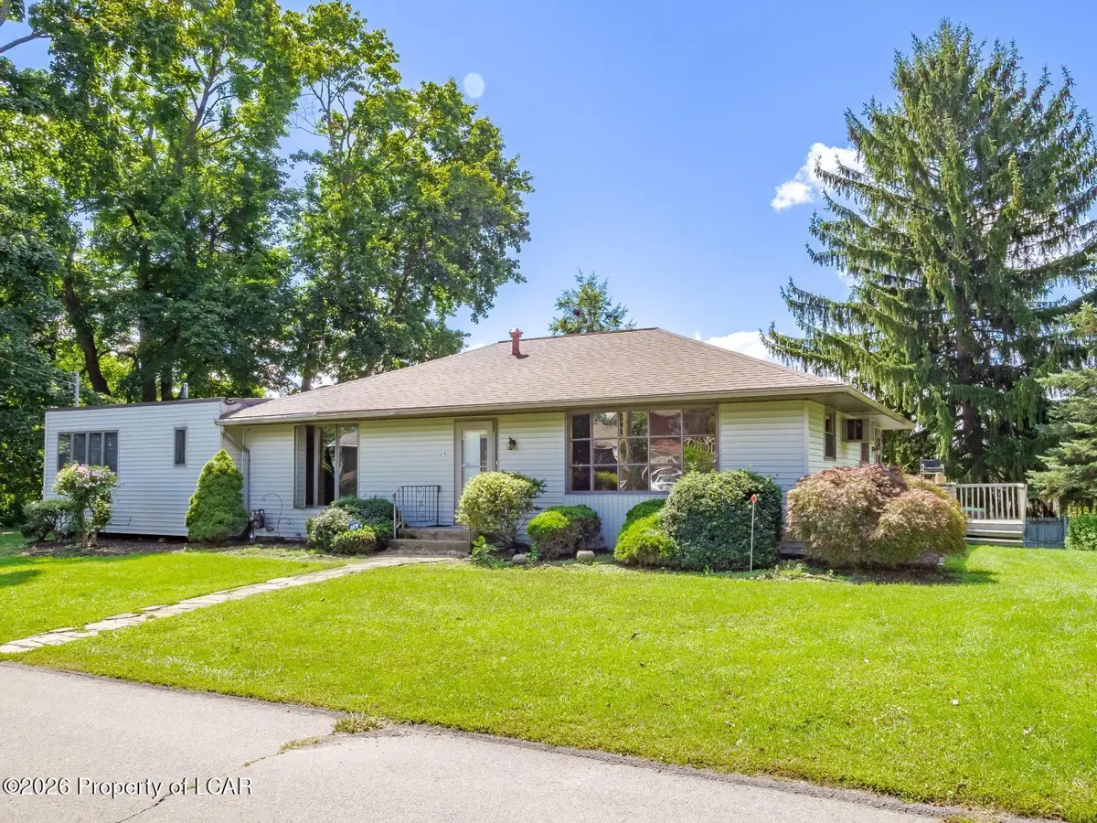 28 Terrace Drive, West Wyoming - 3 bed - 2 bath - 1,864 SF