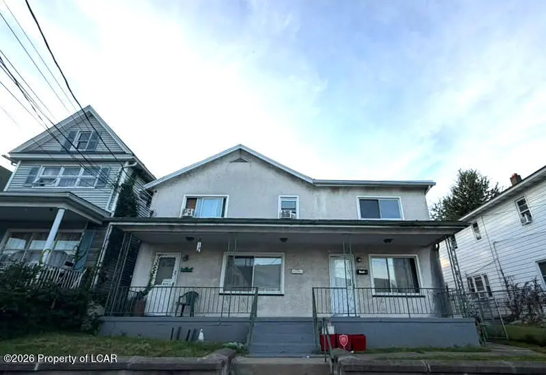 335 N Hyde Park Avenue 2nd Fl Rear, Scranton - 1 bed - 1 bath - 675 SF