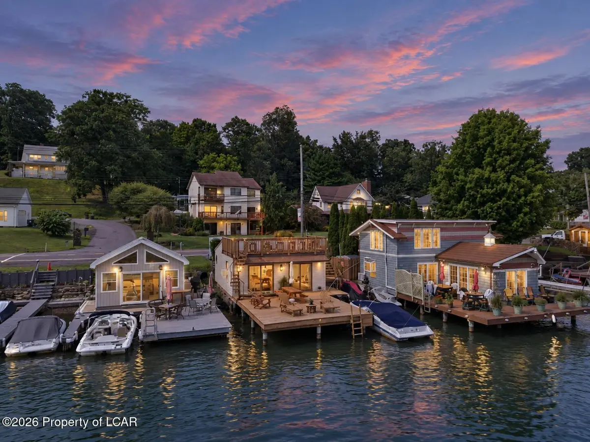 1428 Lakeside Drive, Harveys Lake - 3 bed - 5 bath - 3,519 SF