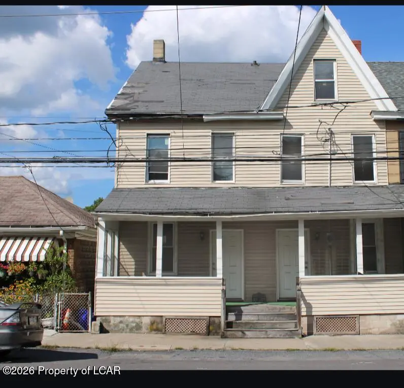 327 E Mine Street, Hazleton - 1,050 SF