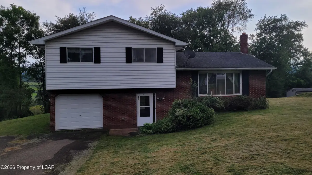38 Wyndgate Boulevard, Drums - 3 bed - 2 bath - 1,504 SF
