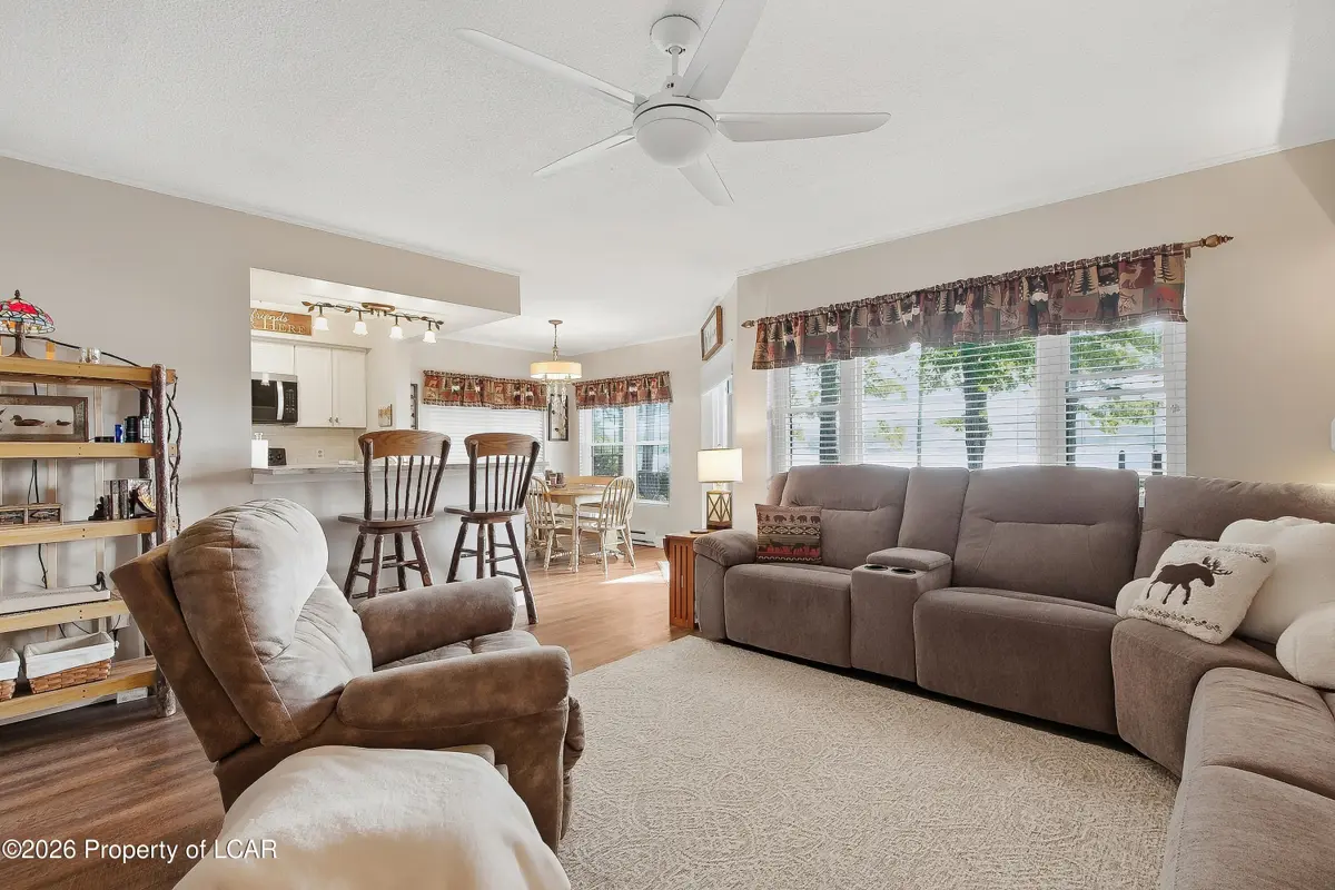 19 -101 Midlake Drive, Lake Harmony - 2 bed - 2 bath - 1,096 SF