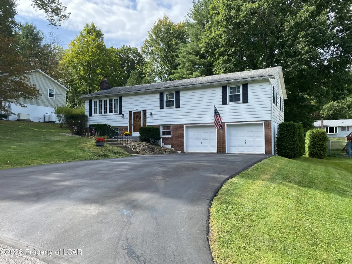 7 Willow Street, Sugarloaf - 3 bed - 3 bath - 2,150 SF