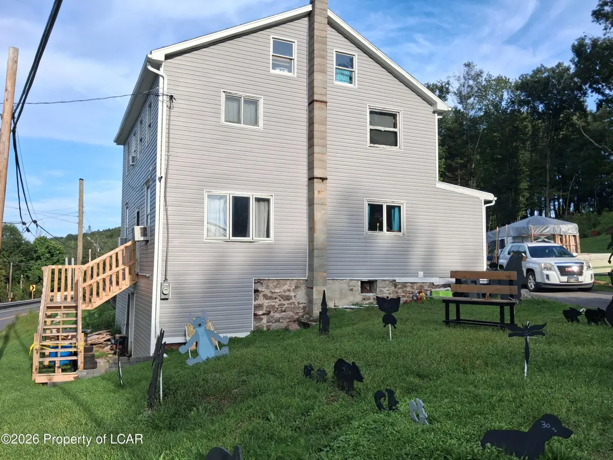 665 Pine Creek Drive, Barnesville - 4 bed - 2 bath - 1,792 SF