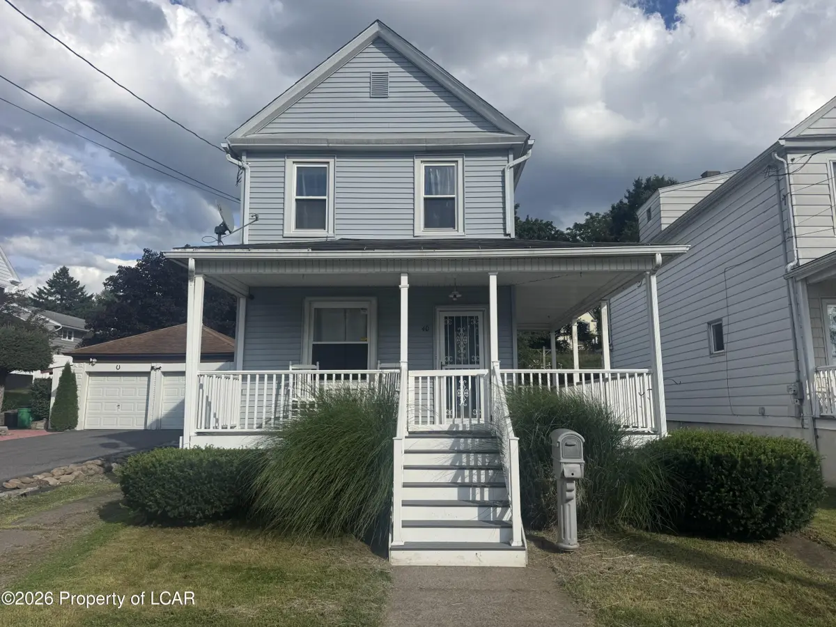 40 Rose Avenue, Wilkes-Barre - 3 bed - 2 bath - 1,394 SF