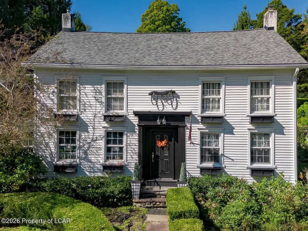 211 Overbrook Avenue, Dallas - 4 bed - 2 bath - 2,854 SF