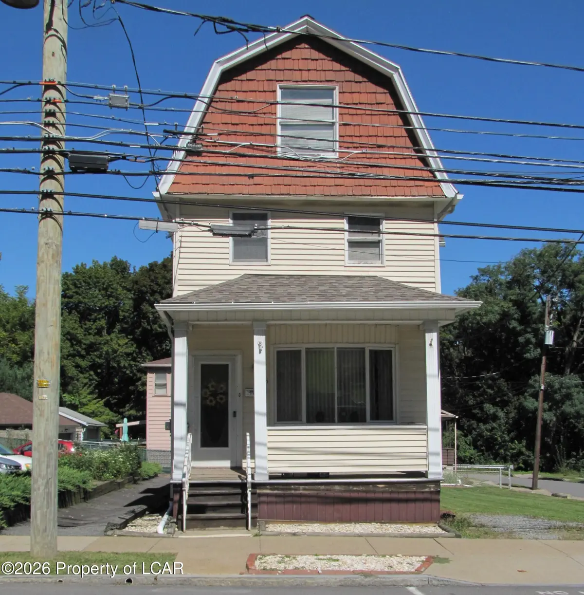 117 W Chestnut Street, Wilkes-Barre - 3 bed - 2 bath - 1,932 SF
