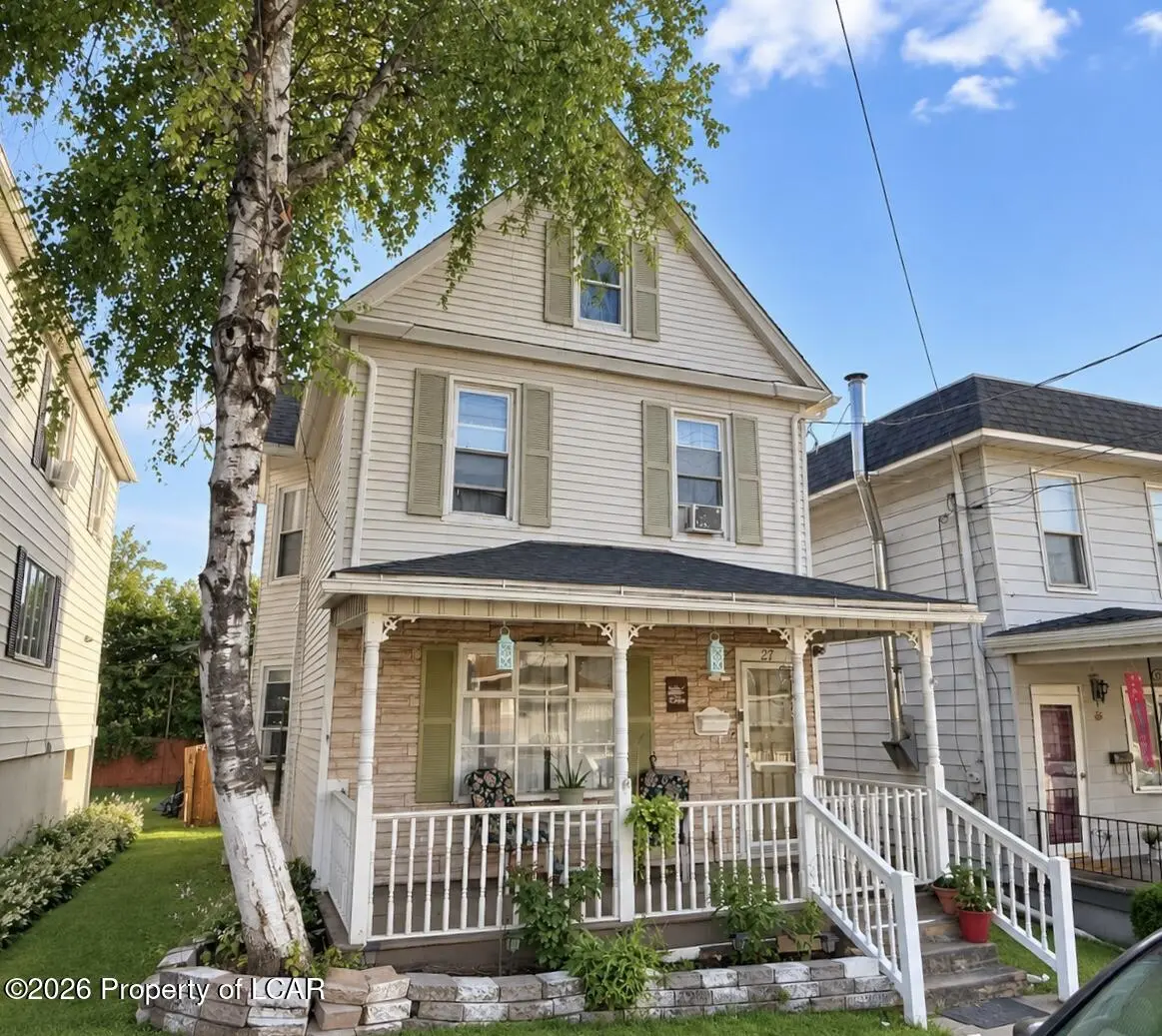 27 Thompson Street, Wilkes-Barre - 3 bed - 2 bath - 1,726 SF