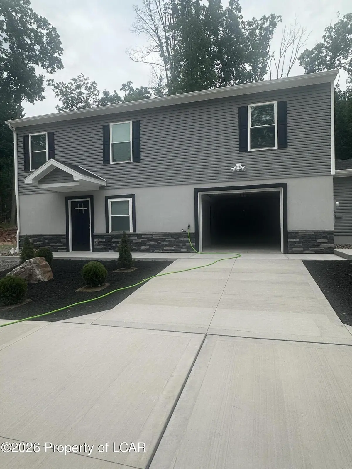 448 PA-93, Sugarloaf - 2 bed - 1 bath - 2,400 SF