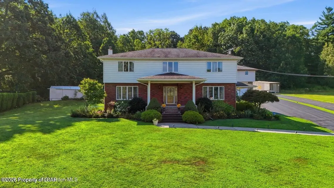 19 Demark Road, Pittston - 4 bed - 3 bath - 3,300 SF