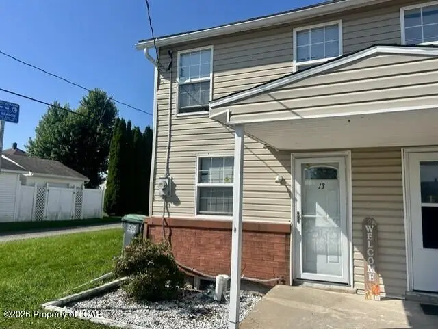 13 Third Street, Kelayres - 2 bed - 1 bath - 1,100 SF