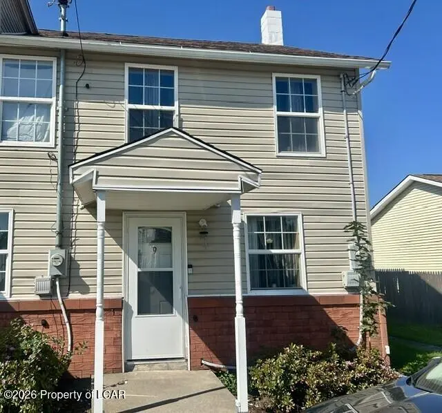 9 Third Street, Kelayres - 2 bed - 1 bath - 1,100 SF