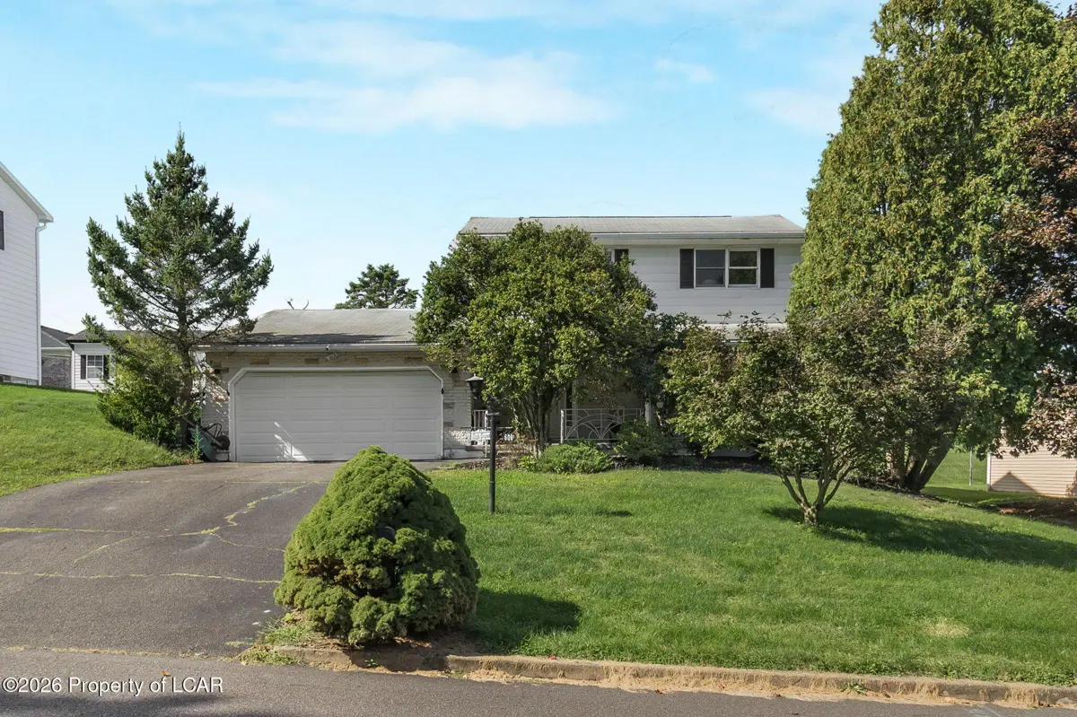 606 E Grove Street, Nanticoke - 3 bed - 2 bath - 2,000 SF
