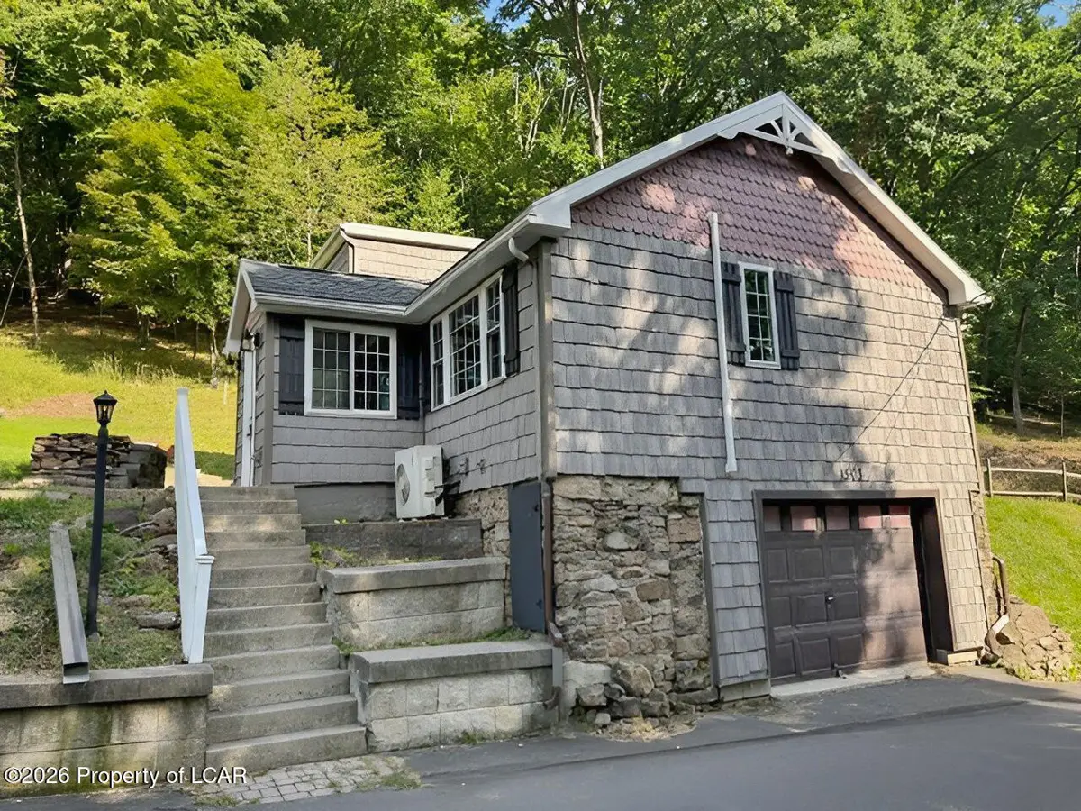 1503 Valley Road, Tamaqua - 1 bed - 1 bath - 880 SF
