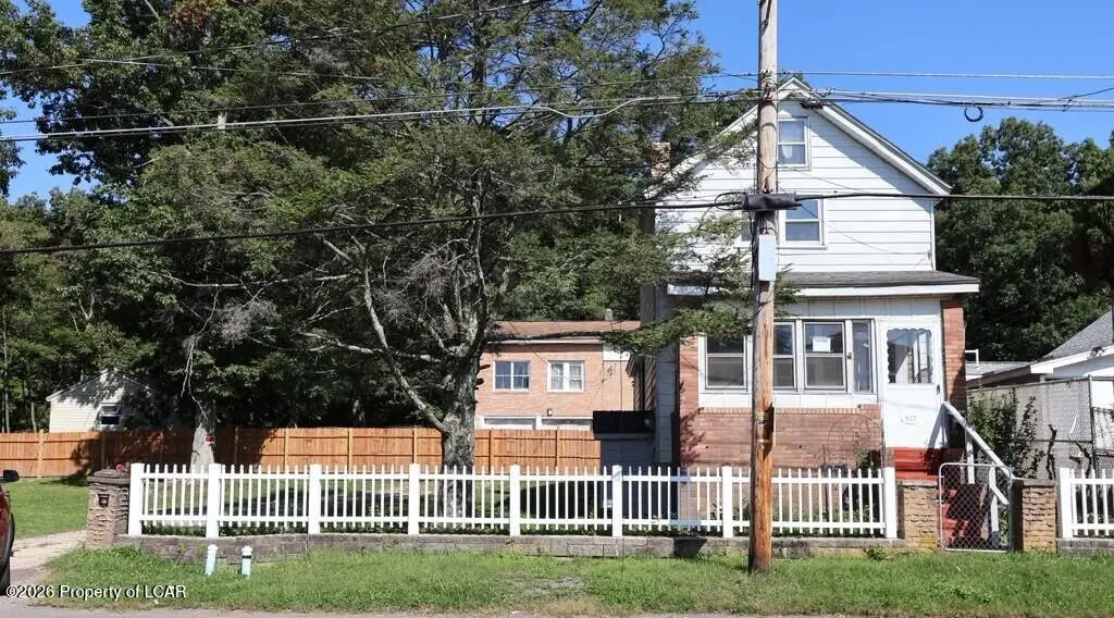 927 Winters Avenue, Hazle Township - 2 bed - 1 bath - 1,438 SF