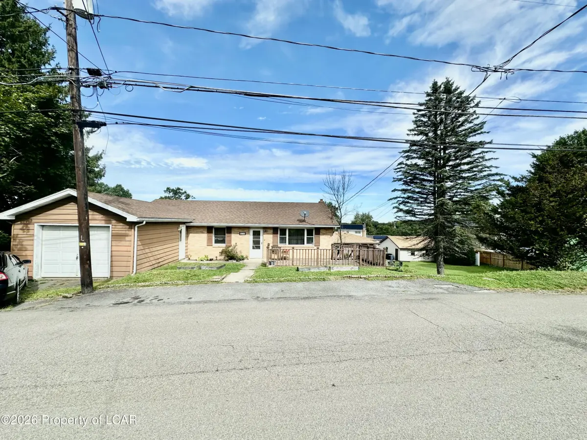 36 Bayview Avenue, McAdoo - 3 bed - 2 bath - 1,305 SF