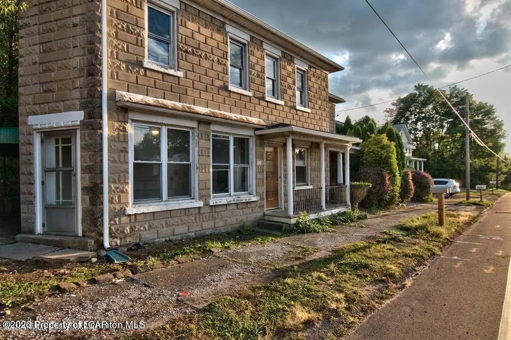 511 N Main Street, Plains - 2 bed - 1 bath - 1,400 SF