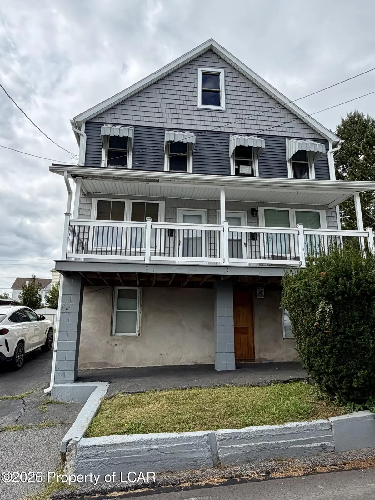 217 Noble Lane, Wilkes-Barre - 2 bed - 1 bath - 958 SF