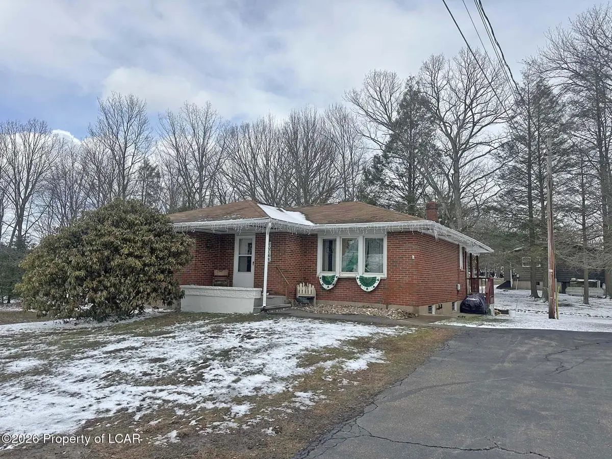 988 Center Street, Sheppton - 3 bed - 1 bath - 1,064 SF
