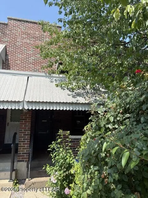 632 N Jerome Street, Allentown - 2 bed - 2 bath - 765 SF