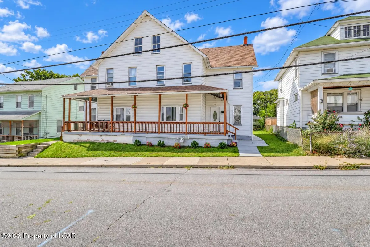 161 Center Avenue, Plymouth - 4 bed - 1 bath - 1,604 SF
