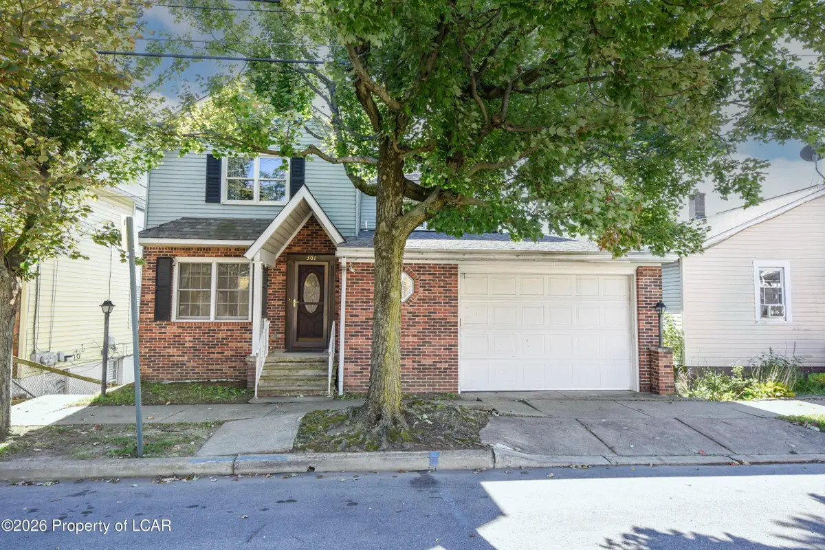 301 E Grove Street, Kingston - 4 bed - 4 bath - 2,316 SF