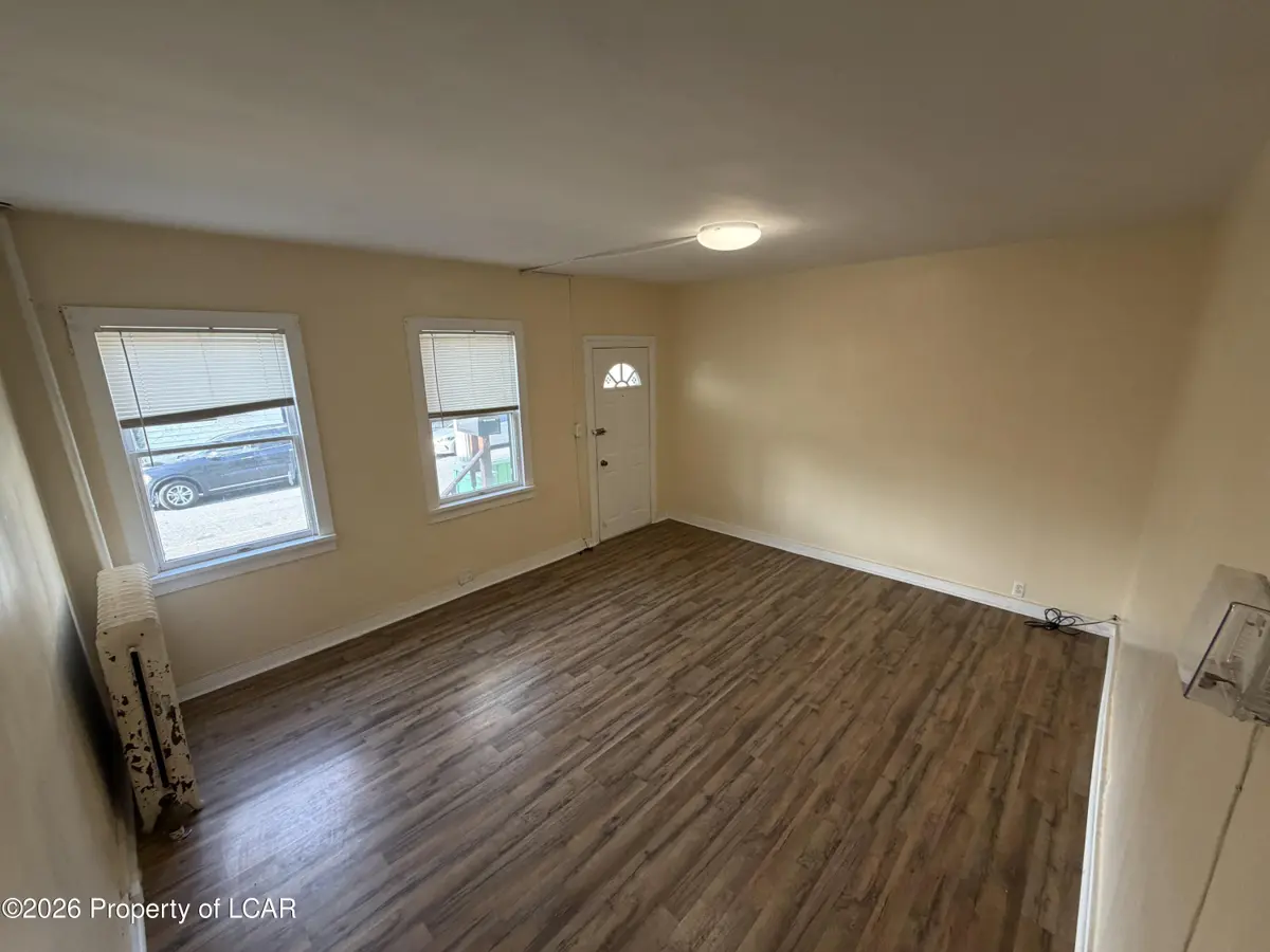 349 Scott Street 1, Wilkes-Barre - 2 bed - 1 bath - 950 SF