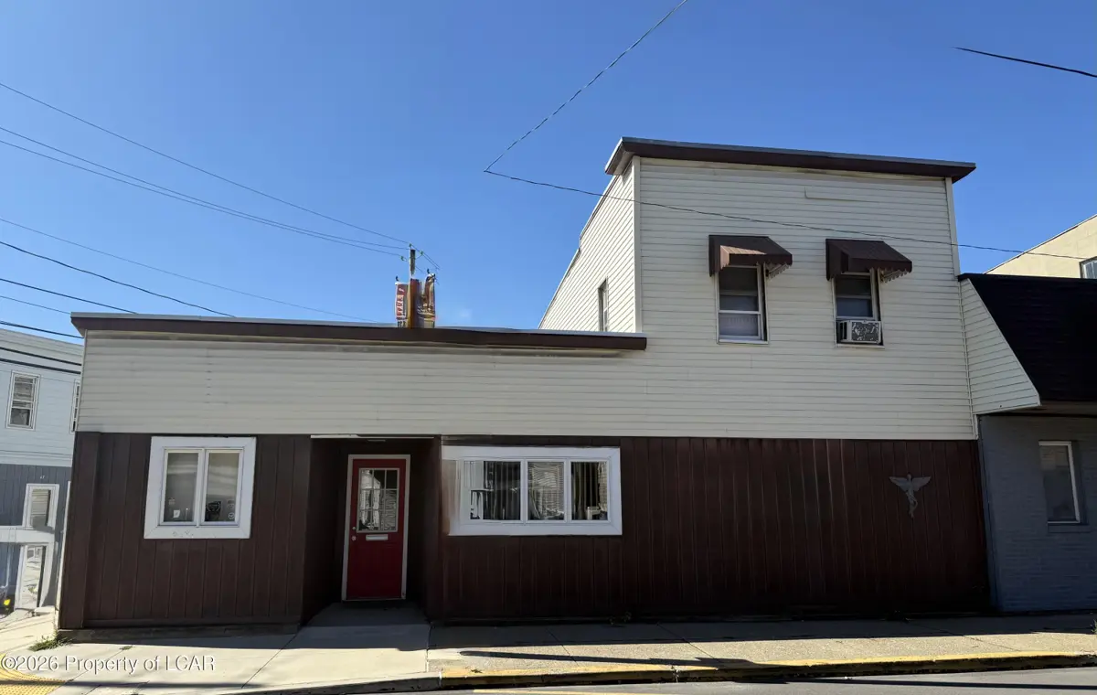 68 Main Street, Luzerne - 2 bath - 2,562 SF