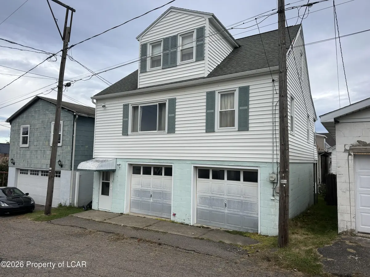 164 Rear Berner, Hazleton - 4 bed - 2 bath - 1,737.38 SF