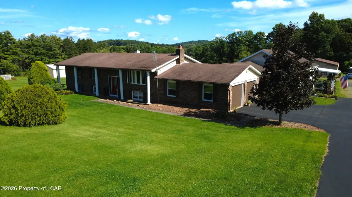 98 Municipal Road, Berwick - 3 bed - 3 bath - 1,219 SF