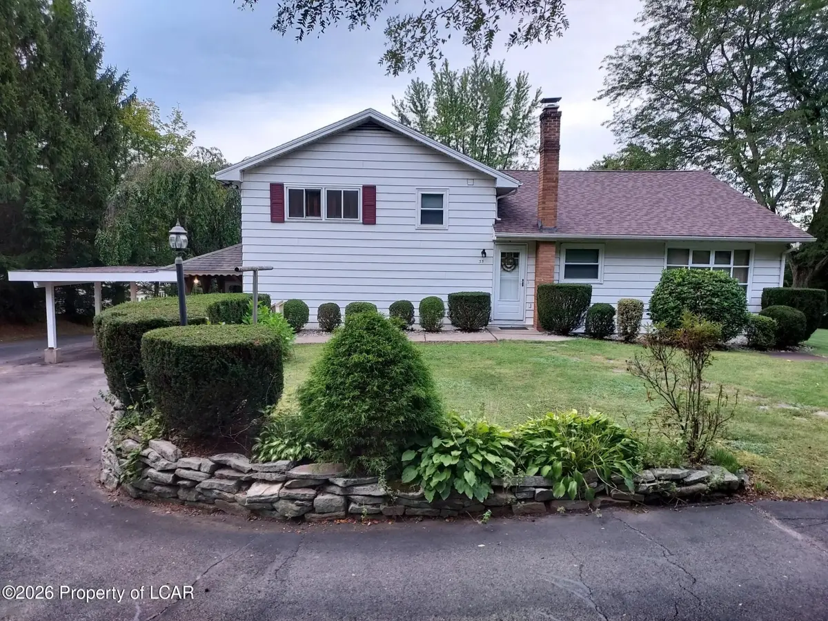 35 E Butler Drive, Drums - 4 bed - 2 bath - 2,268 SF