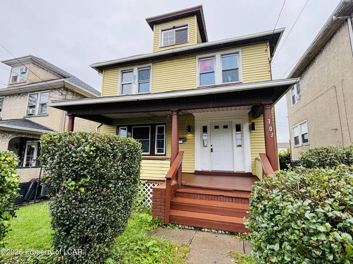 703 Moosic Street, Scranton - 4 bed - 1 bath - 1,750 SF