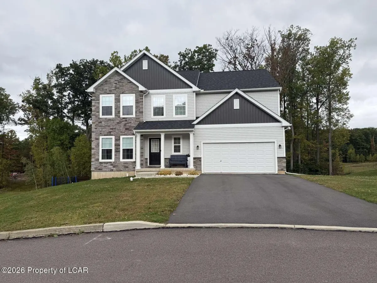 213 Austin Lane, Mountain Top - 4 bed - 3 bath - 2,648 SF
