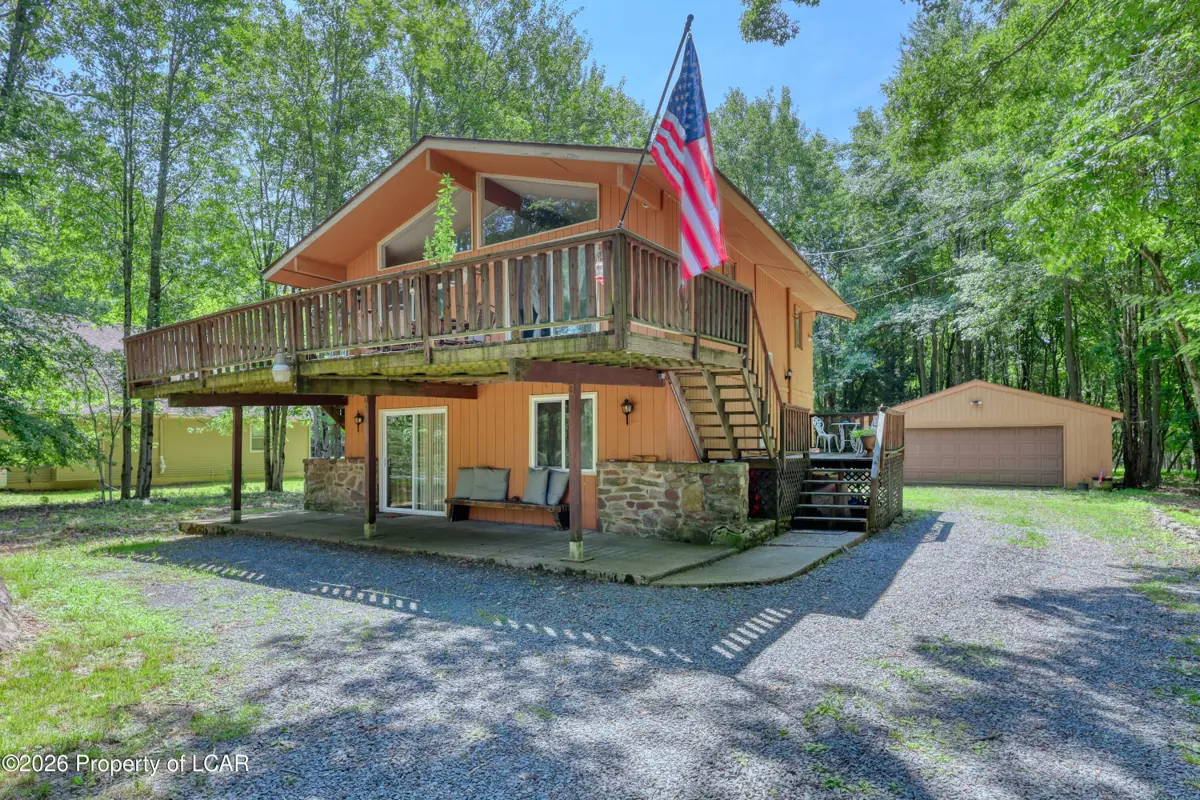 180 Brier Crest Road, Blakeslee - 4 bed - 2 bath - 792 SF