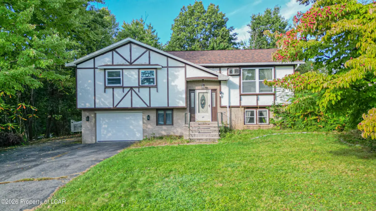 60 E Saylor Avenue, Wilkes-Barre - 4 bed - 2 bath - 1,950 SF