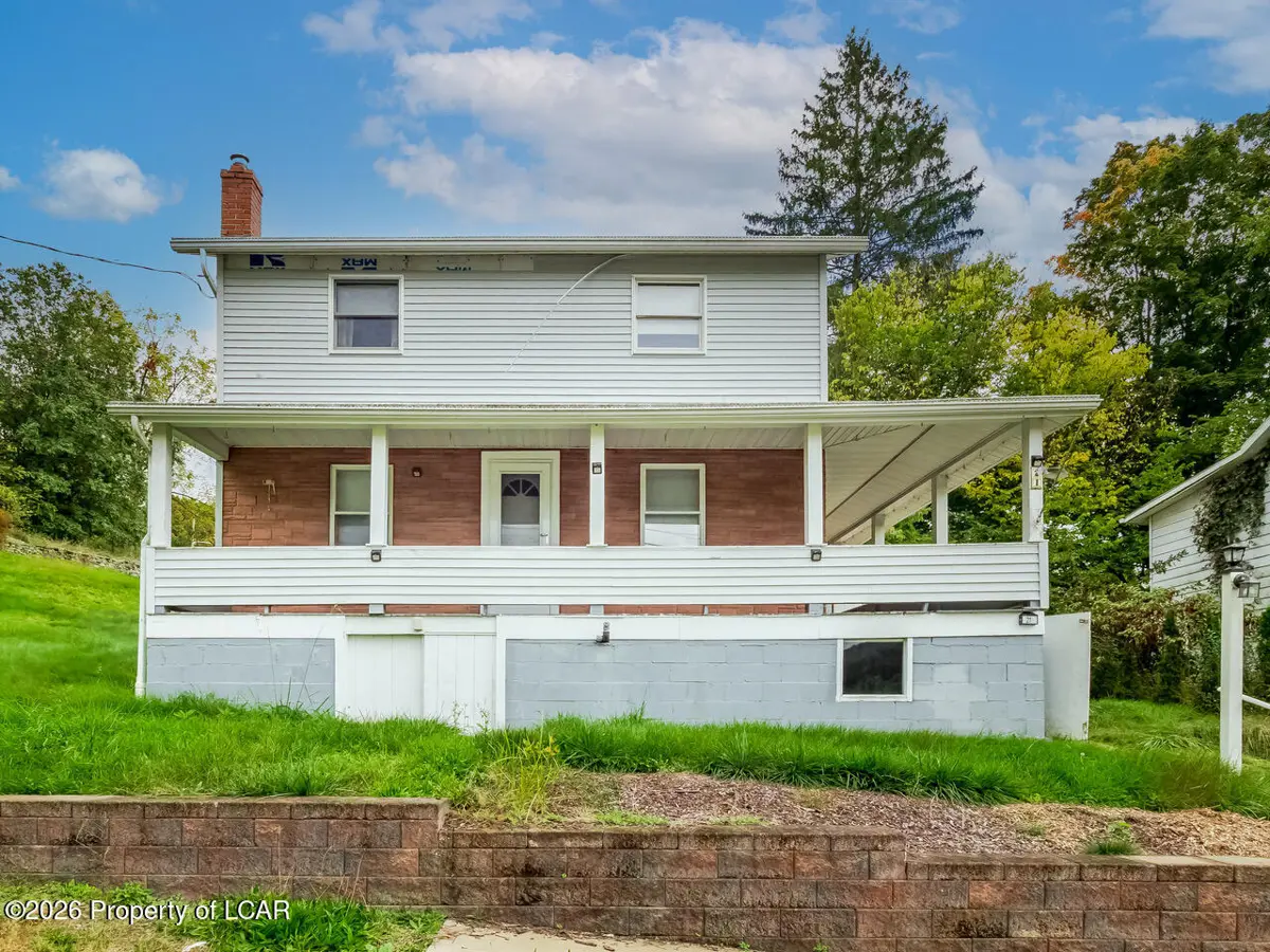 21 Conyngham Street, Shickshinny - 3 bed - 1 bath - 1,352 SF