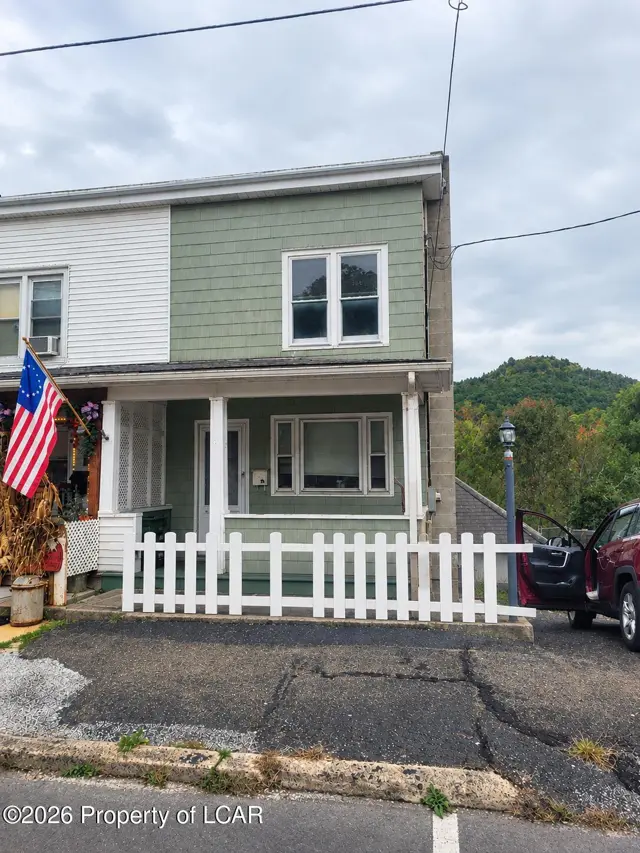 244 W Columbus Avenue, Nesquehoning, PA 18240