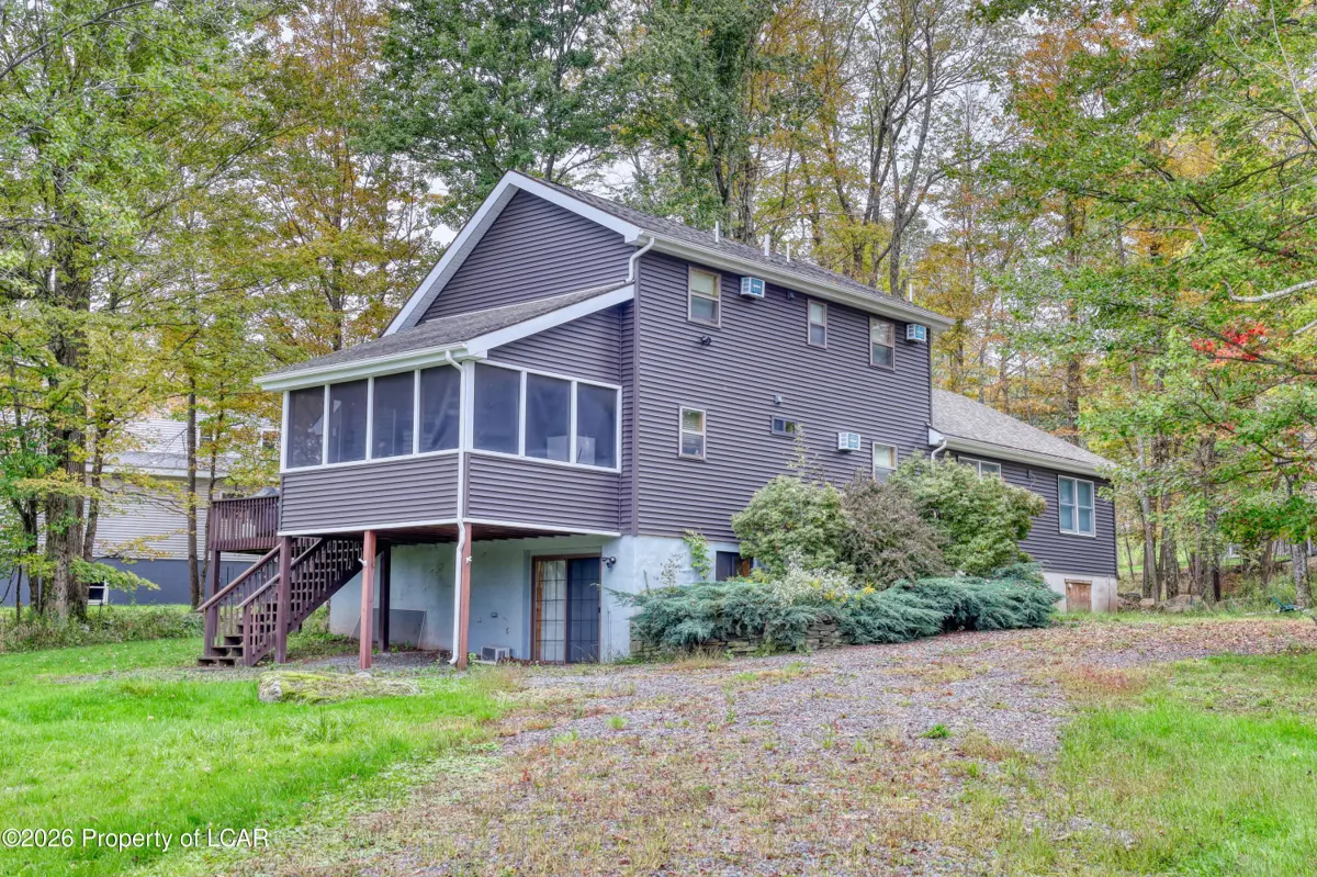 46 Forest Lane, Lake Ariel - 7 bed - 3 bath - 3,066 SF